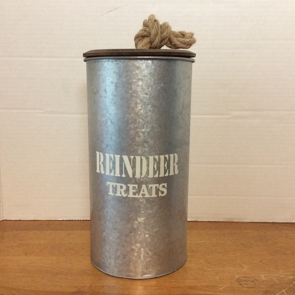 Ashland 2 Tins “Reindeer Treats” & “Elf Sweets Galvanized Tin NWT - Picture 3 of 15